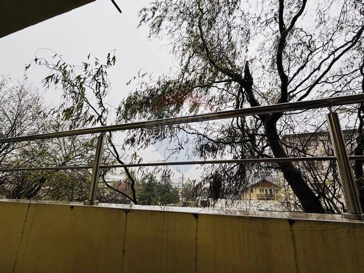 Apartament spatios de vânzare 2 camere EROILOR . VOLUNTARI A3 - 1