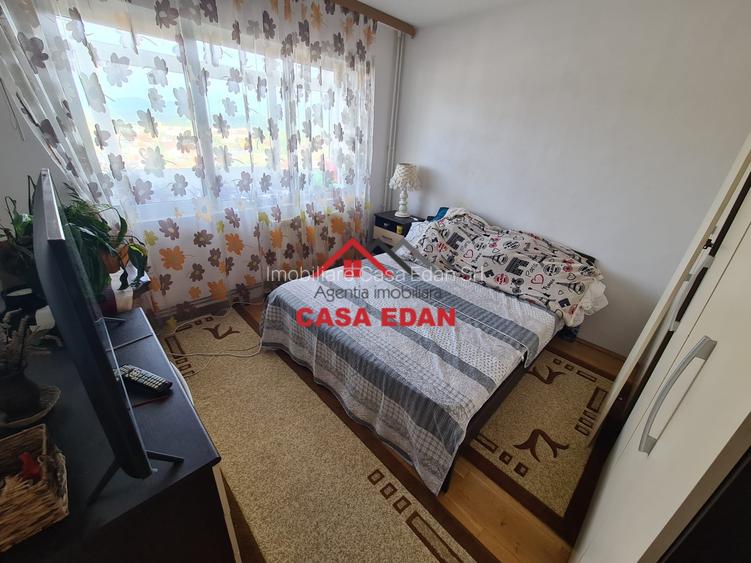 Ap 3 cam in Campina, 73 mp -- 72.500e - 2