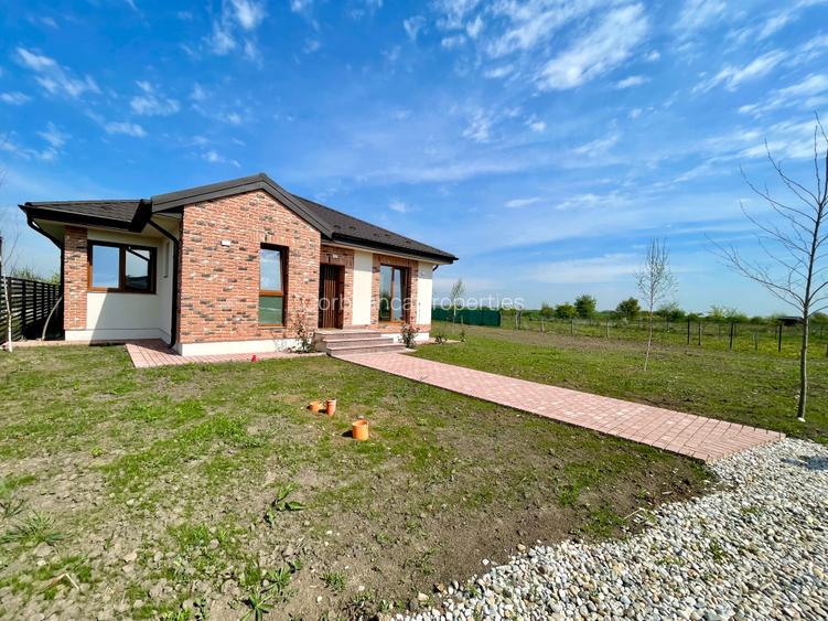 Casa noua, cu teren de 1100 mp, 4 camere, un singur nivel - 2