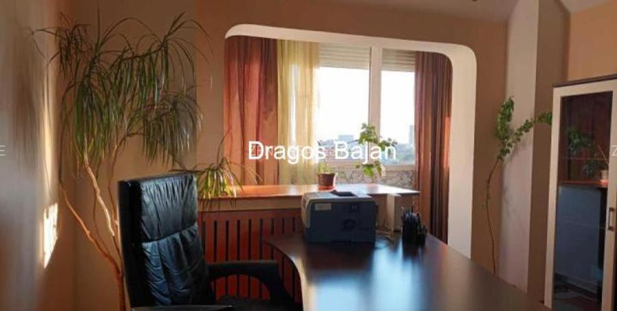 PizzaHut // 1982 // Vedere spate - 3