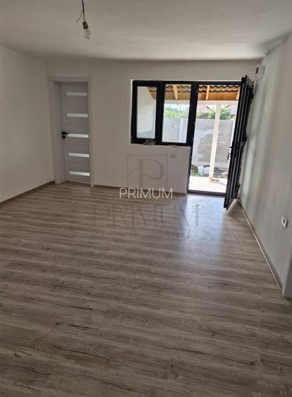 Sanmihaiul Roman- toate utilitatile- 4 camere- pozitie excelenta - 5