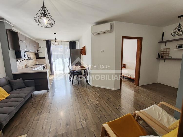Apartament cu 2 camere+nisa de dormit, balcon, parcare, Str.Florilor - 4