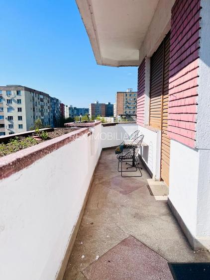 Apartament  Decomandat  2 camere cu balcon mare - Dacia - 5