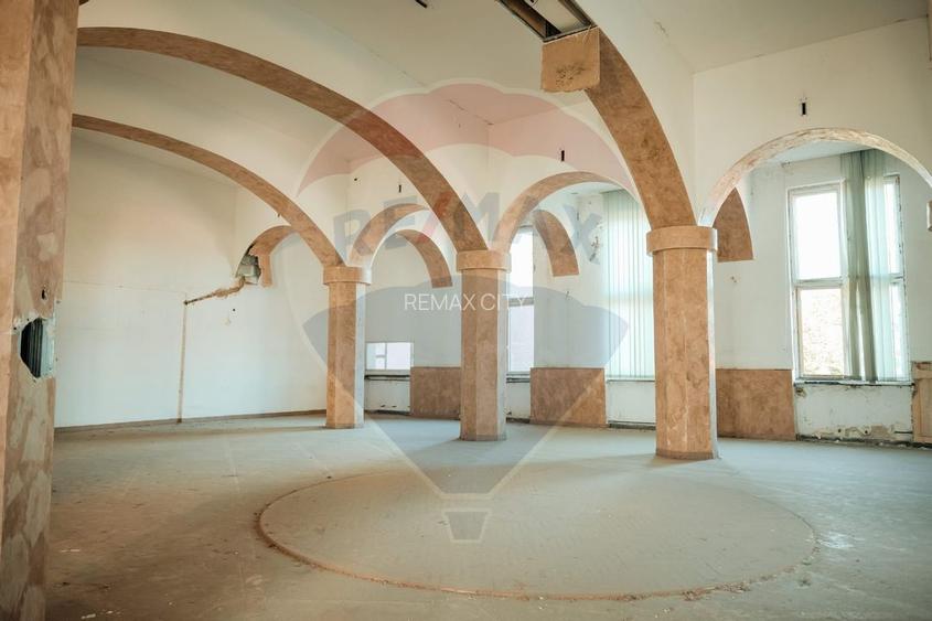 Spațiu industrial de 1,970 - 10