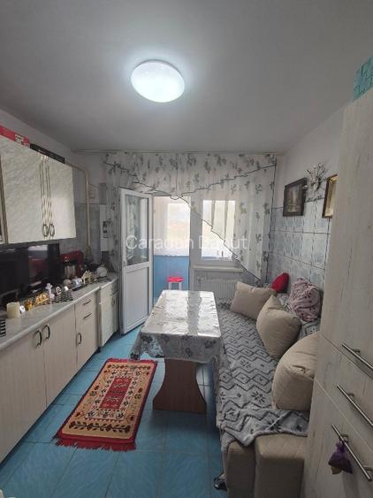 Inchiriez apartament 2 camere, zona Vidin-Progresul, mobilat si utilat - 3