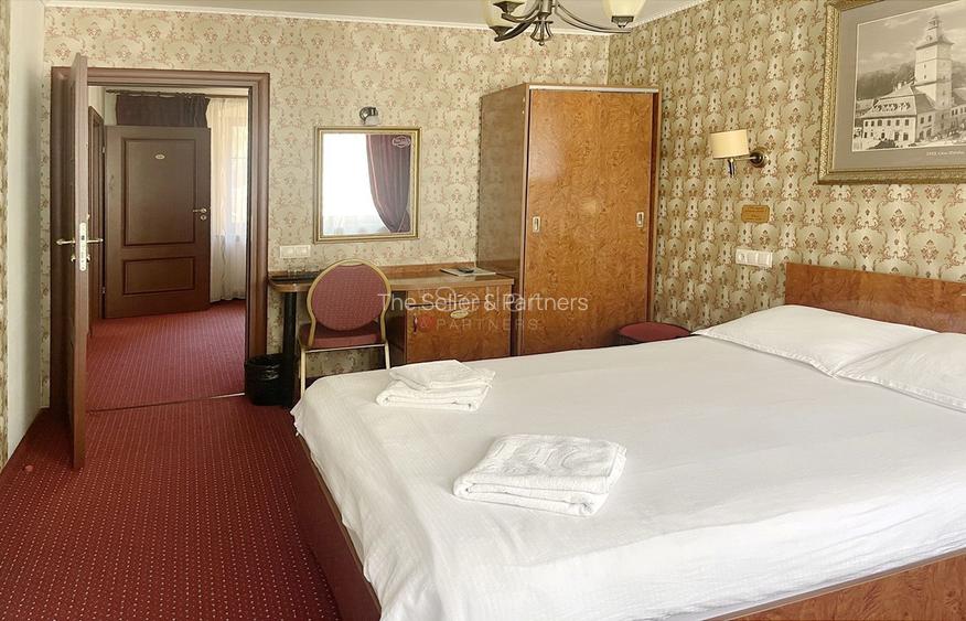 Pensiune de 15 camere in Centrul Istoric la 400m de Piata Sfatului - 15