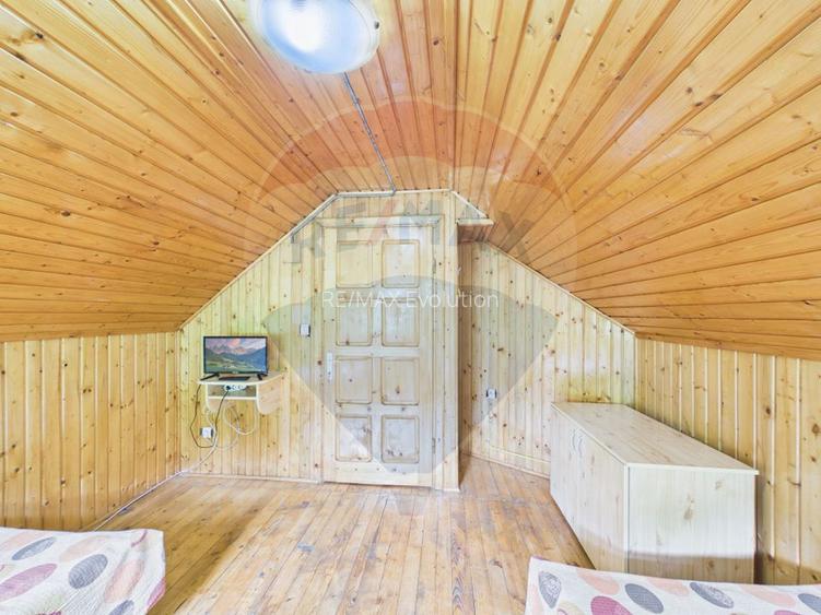 Pensiune/casa montană 9 camere în Dâmbovicioara, comision 0% - 55