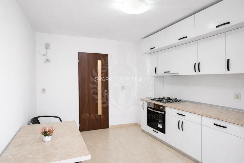 Apartament 4 camere, spațios, zona Ultracentral - Republicii, Ploiesti - 2