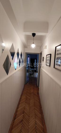 Garsoniera Piata Universitatii strada Edgar Quinet 3 - 8