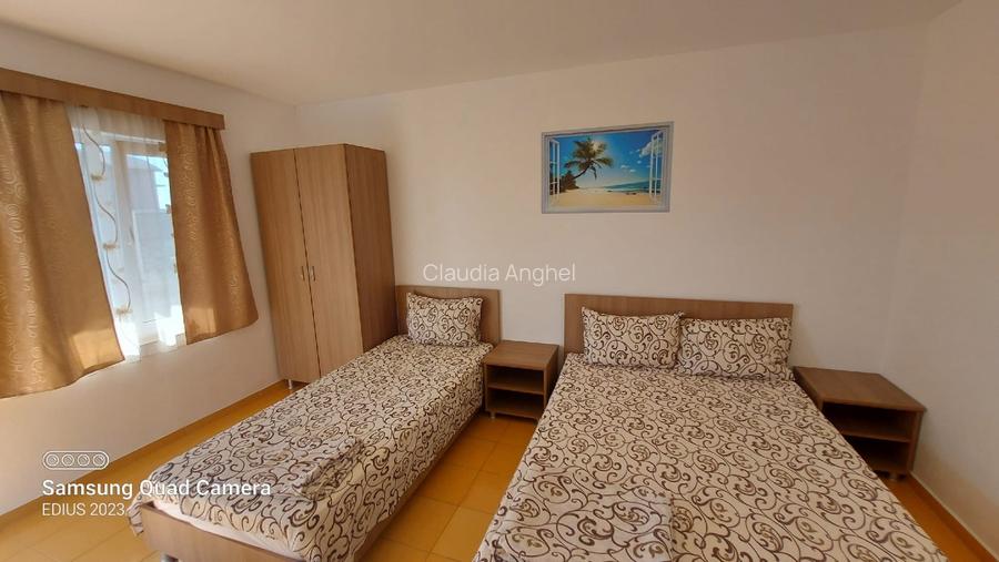 Vanzare pensiune 8 camere, 2 Mai  - 11