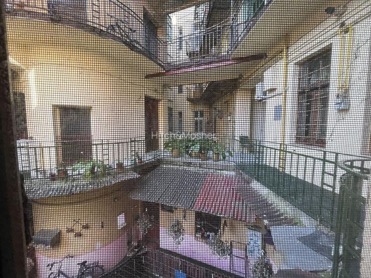 Apartament spațios, decomandat,  Neptun - 22