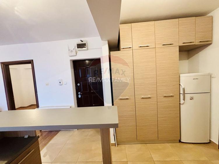 Apartament cu 3 camere de închiriat în zona Nufarul - 4