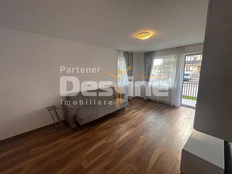 Apartament cu 3 camere, cu balcon si loc de parcare inclus, situat in Tractorul - 2