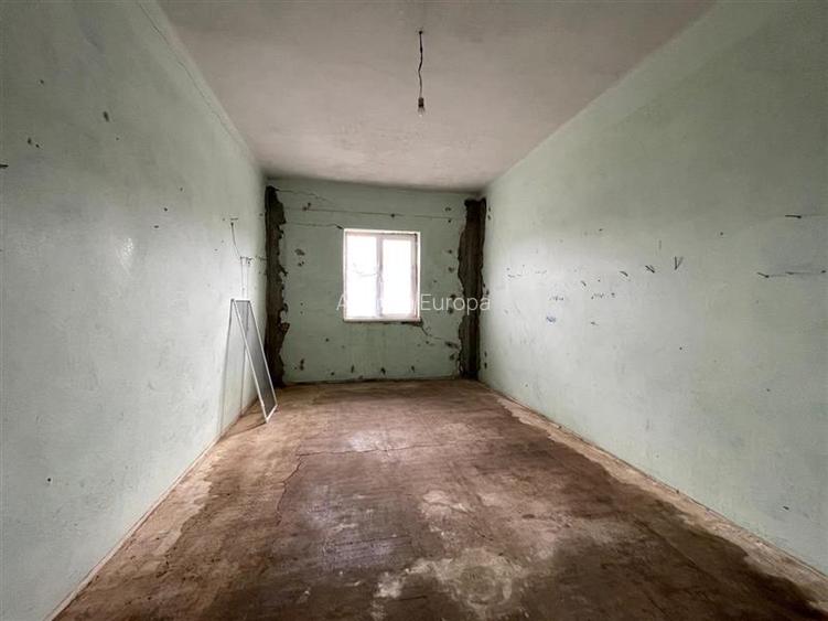 Cladire de vanzare  in zona Vest Tulcea - 7