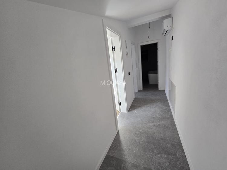 Apartament superb pe 2 niveluri. Bucatarie inchisa. 2 Locuri de Parcare. - 13