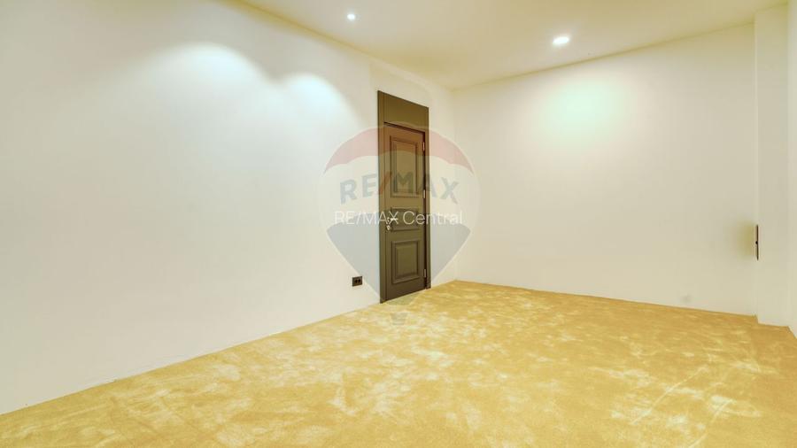 Design, Panoramă și Exclusivitate — Calea Poienii - 8