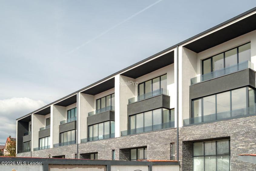 Iancu Nicolae - Vila high-end pe malul lacului, Gradina cu Ponton - 58