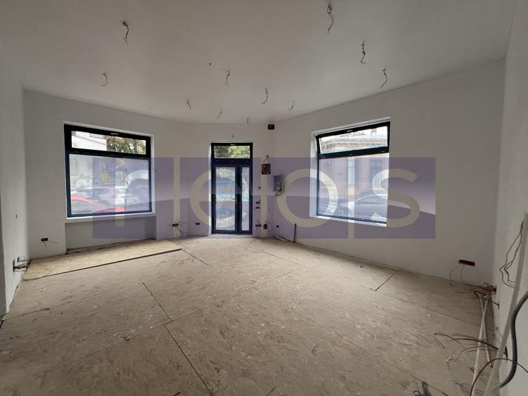 IMOBIL MIXT | ROSETTI | 500 MP | RENOVAT | 2 CORPURI + SUBSOL + CURTI INTERIOARE - 2