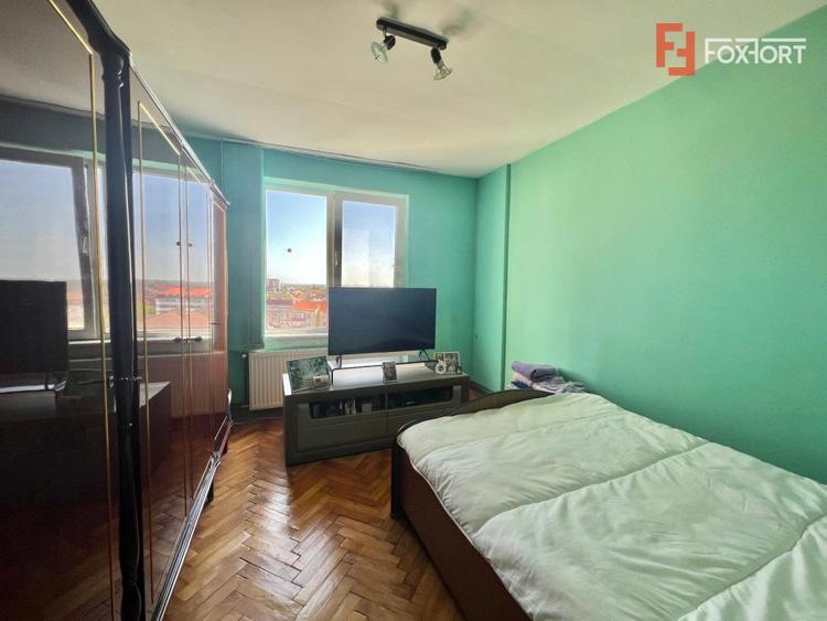 Apartament 4 camere de vanzare, zona Olimpia Stadion