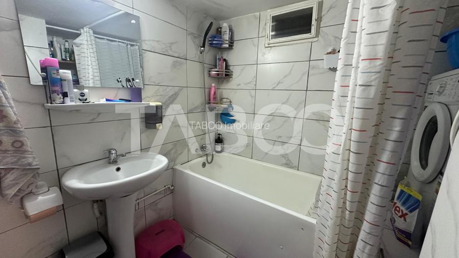 Apartament 4 camere  la casa cu curte pivnita zona Lazaret Sibiu - 7