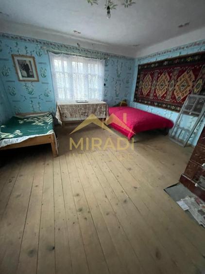 VANZARE CASA TEREN