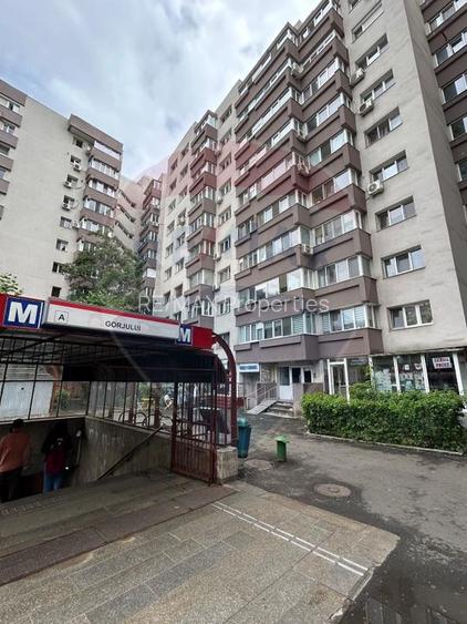 Garsoniera 30+mpu Metrou Bloc Anvelopat Vedere Spate - 4