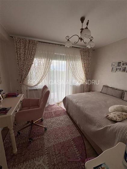 Vila  de vanzare  Bucium,369mp utili,1500mp teren,curte amenajata - 31