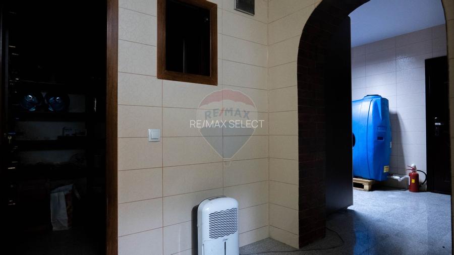 Oferta - vanzare pensiune 10 camere si casa de vacanta, Slanic Prahova - 42