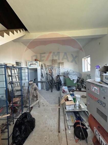 Casă cu 5 camere de vânzare - 12