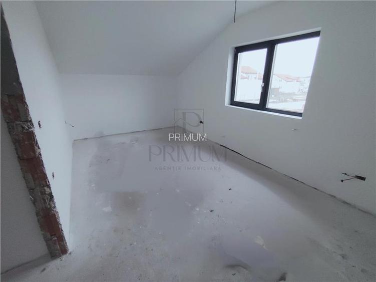 Duplex deosebit - personalizare interioara - compartimentare practica. - 6