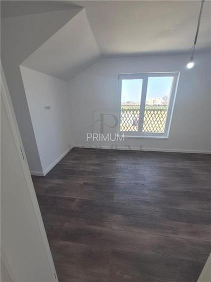 Duplex superb - zona foarte buna - toate utilitatile - gata de mutat - 13