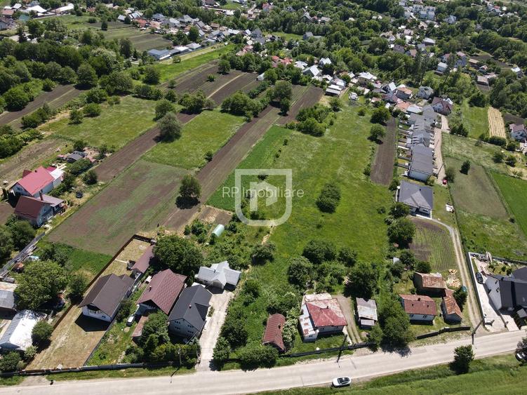 Vând teren intravilan – Ipotești, str. Decebal (zonă Hereditas), 26 ari - 3
