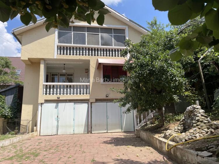 Vila S+P+E, 6 camere, 2 garaje, T=556 mp, zona orasul de jos - 2