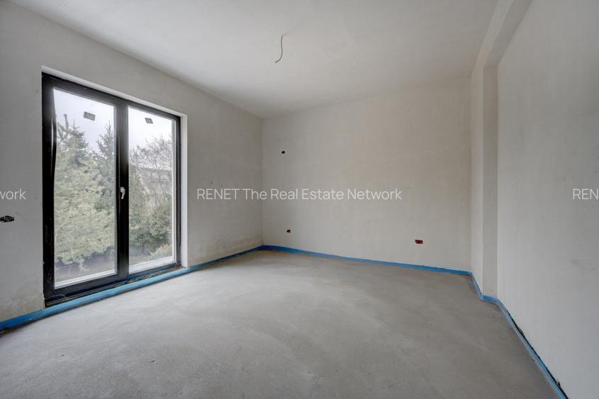 Se preda finisata - 4 bai - 3 dormitoare - curte - parcare - metrou Păcii - 7