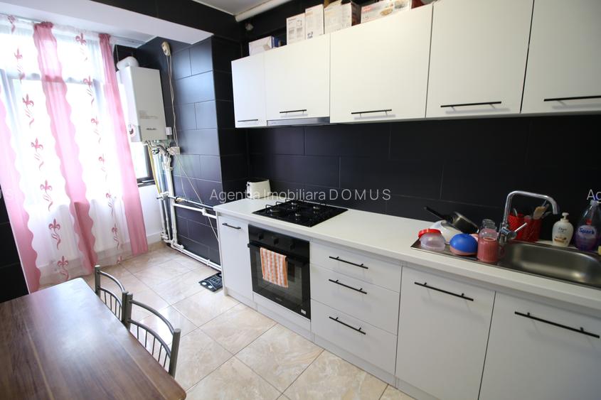 Apartament 2 camere Micro 16, etajul 1, renovat, geam baie - 3