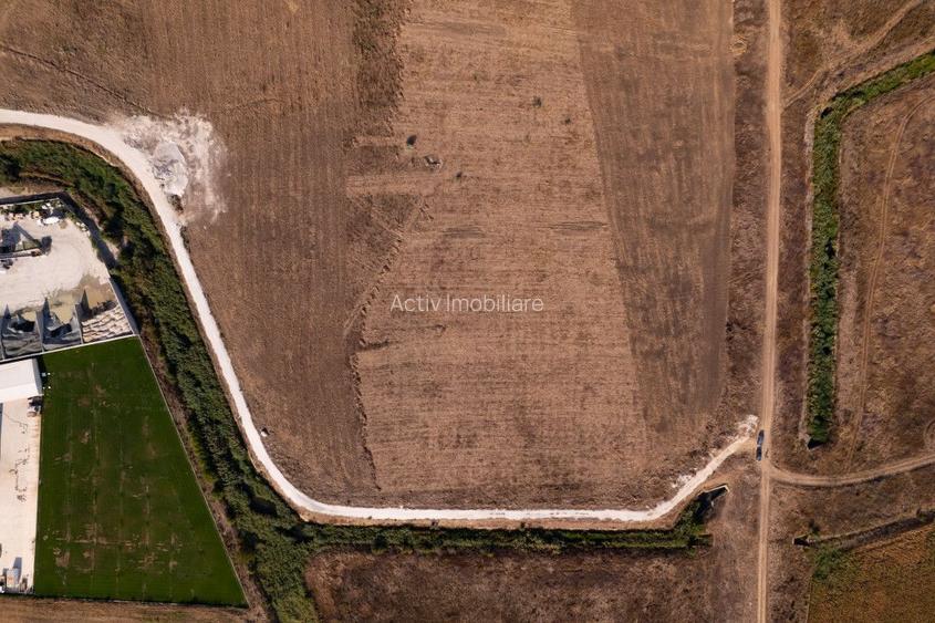 Teren intravilan cu acces rapid la autostrada A4 și la Portul Agigea. - 12