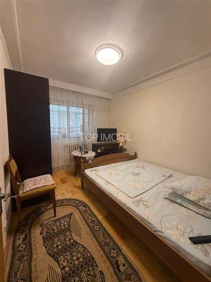 Apartament cu 3 camere decomandat, 2 bai, etajul 2 - Cug - Aleea Tudor Neculai - 5