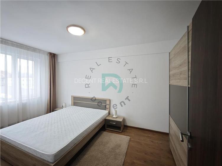 Inchiriez 2 camere, Cinema Patria, Brasov - 9