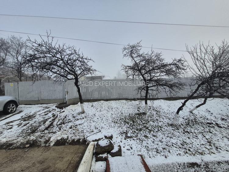 De vânzare | Casă bătrânească + teren generos | Zona Balaur – Dobren - 4