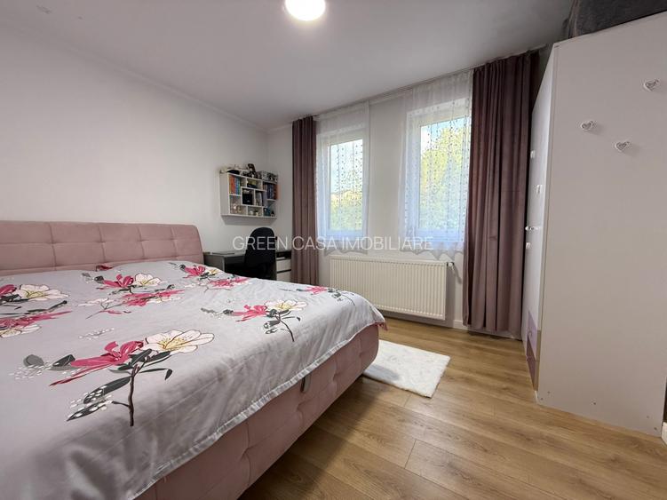 Duplex de vanzare de 120 mp , teren 300 mp zona Vivo - 6