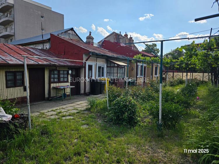 Marriott, vanzare casa si teren 388mp. - 6