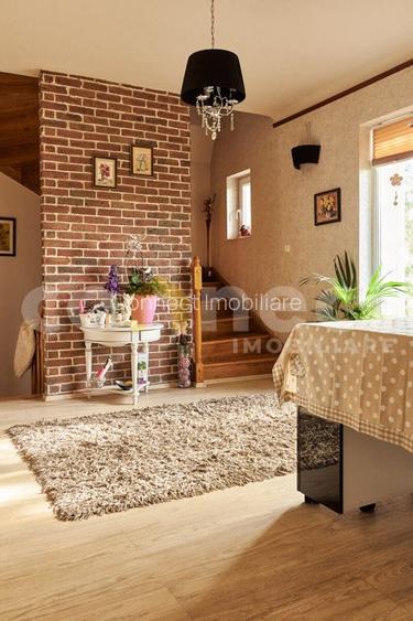 Casă/Vilă frumoasă de închiriat | 4 camere | Teren generos | Gruia - 16