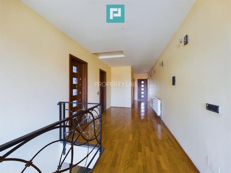 Vilă spațioasă cu 8 camere, Grădiște - 8