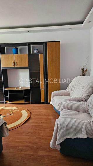 Apartament 3 camere de inchiriat, bloc reabilitat,  Romancierilor - 2