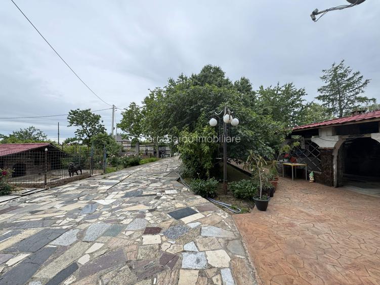 Vila P+1, supraf. desf. 510 mp., teren 1000 mp, Radomiresti - 3