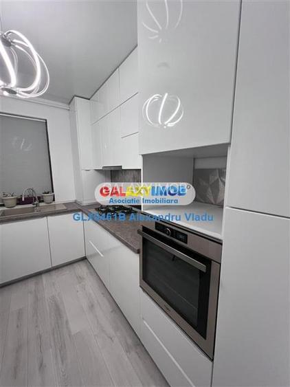 Apartament 2 camere decomandat,cu terasa( 120 mp),parcare proprie - 15