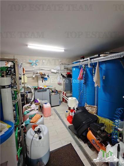 Afacere la cheie, cu profit din prima zi, spalatorie auto utramoderna si spatiu - 12