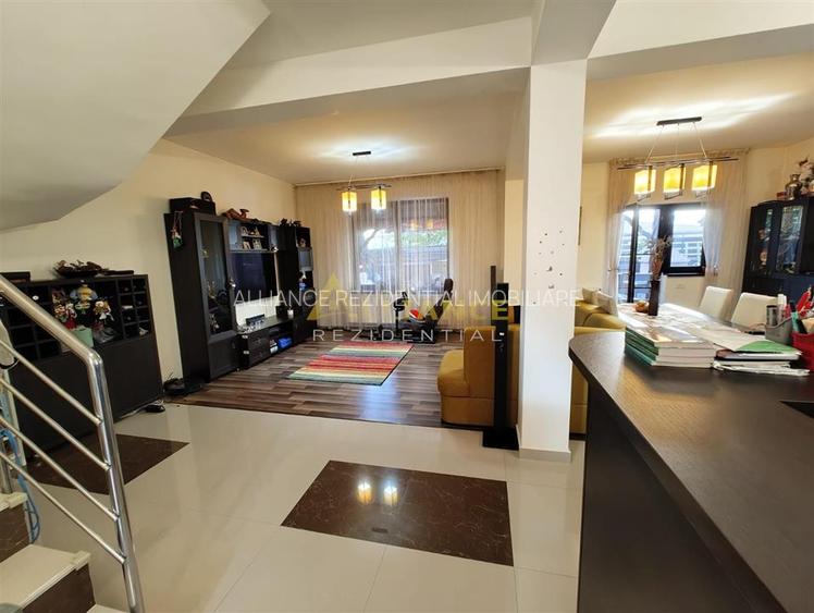 Casa tip duplex - mobilata si utilata - 4 camere- 200 mp teren - 8