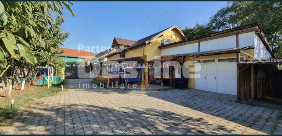 CASĂ DE VÂNZARE ÎN HUNEDOARA - 2