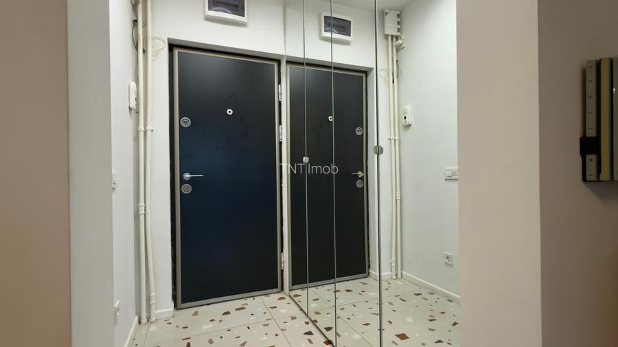 Garsoniera Militari, langa statia de metrou Gorjului, loc parcare ! - 7